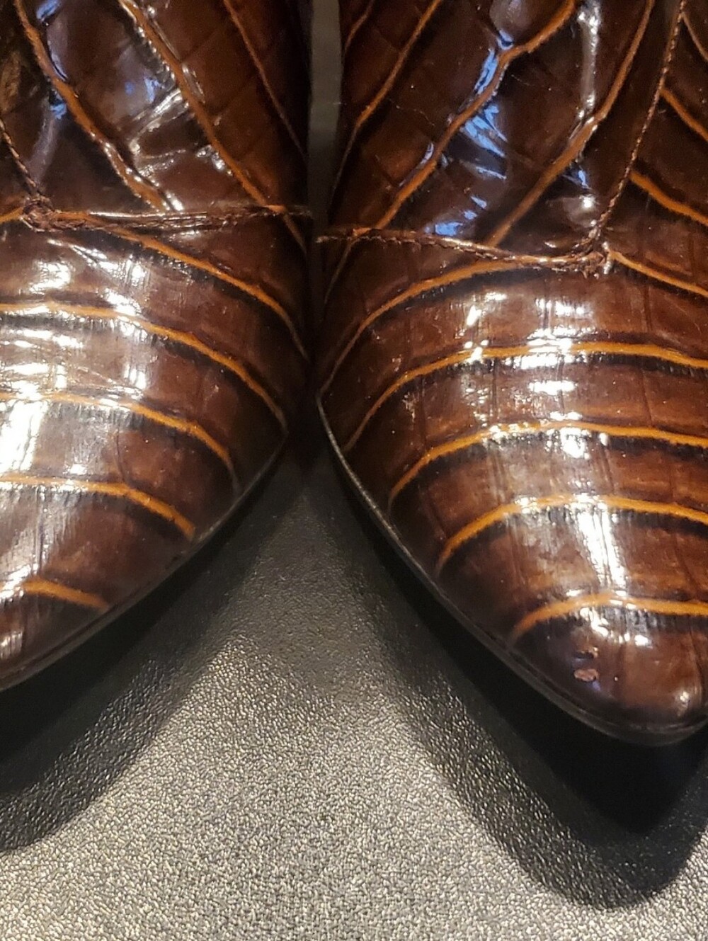 Via Spiga Gator Heels Brown Size 6 - Picture 2 of 8